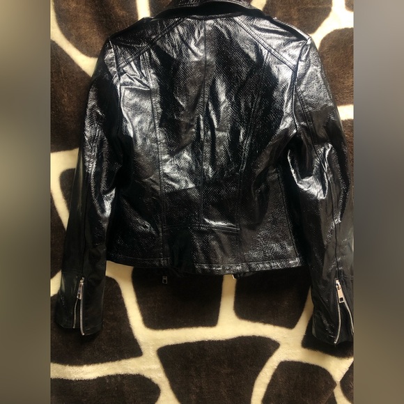 Guess woman’s back faux leather biker jacket - Picture 8 of 10